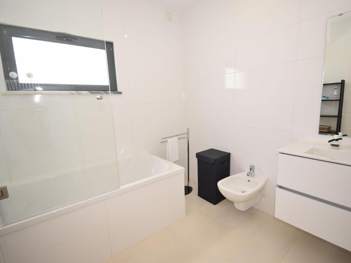Modern Villa With Private Pool Near The Beautiful Beach Of Foz De Arelho Nadadouro Exterior photo